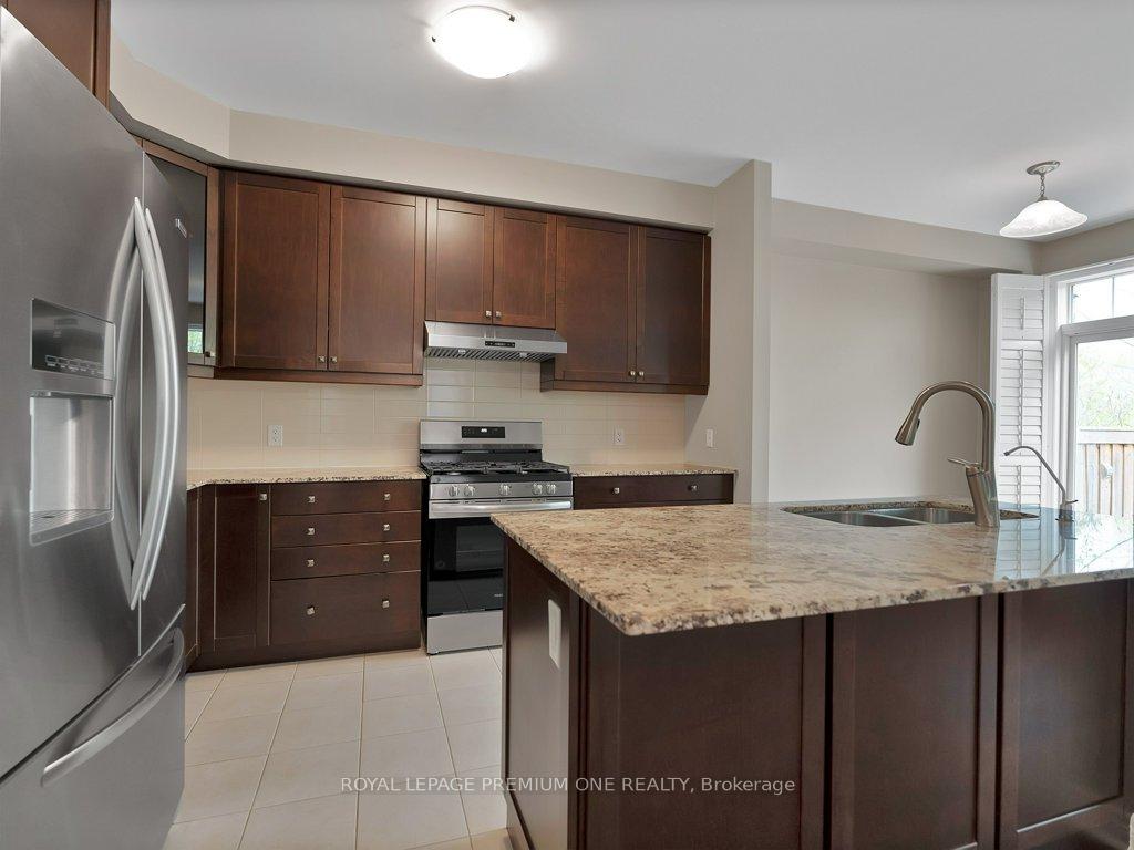 Photo 10 of 11 Mccardy Court, Caledon, Caledon East — HOMEH
