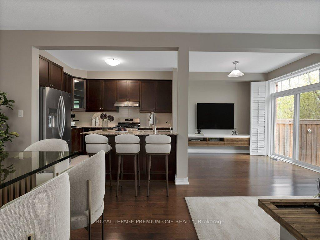 Photo 3 of 11 Mccardy Court, Caledon, Caledon East — HOMEH