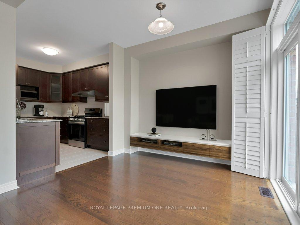 Photo 5 of 11 Mccardy Court, Caledon, Caledon East — HOMEH