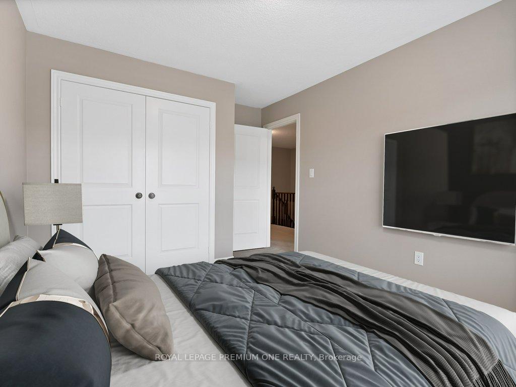 Photo 18 of 11 Mccardy Court, Caledon, Caledon East — HOMEH