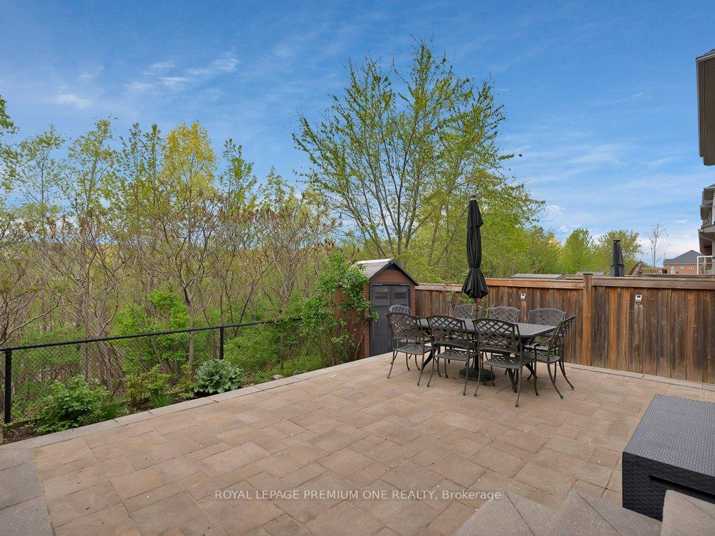 Photo 24 of 11 Mccardy Court, Caledon, Caledon East — HOMEH