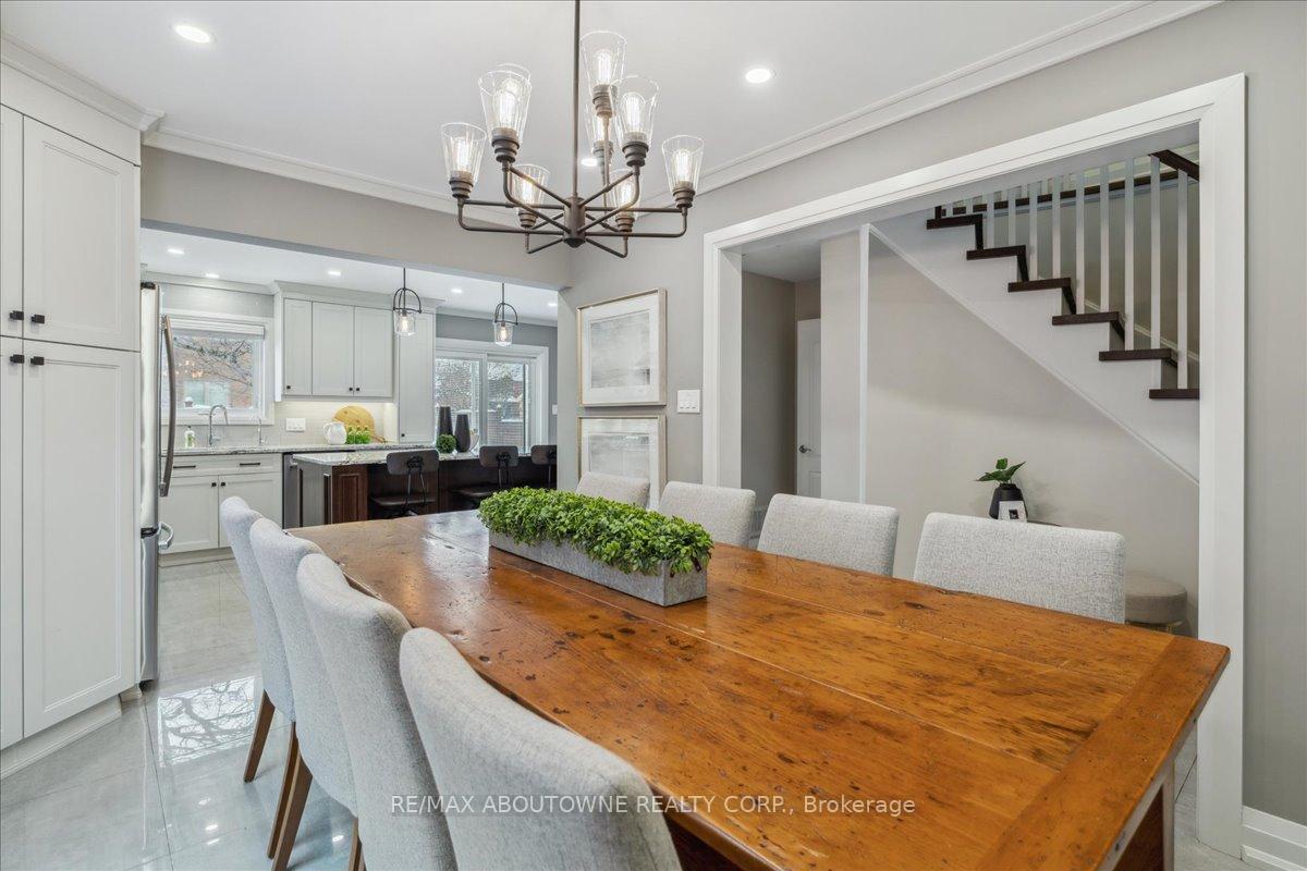 Photo 9 of 69 Lauchlin Crescent, Halton Hills, Georgetown — HOMEH