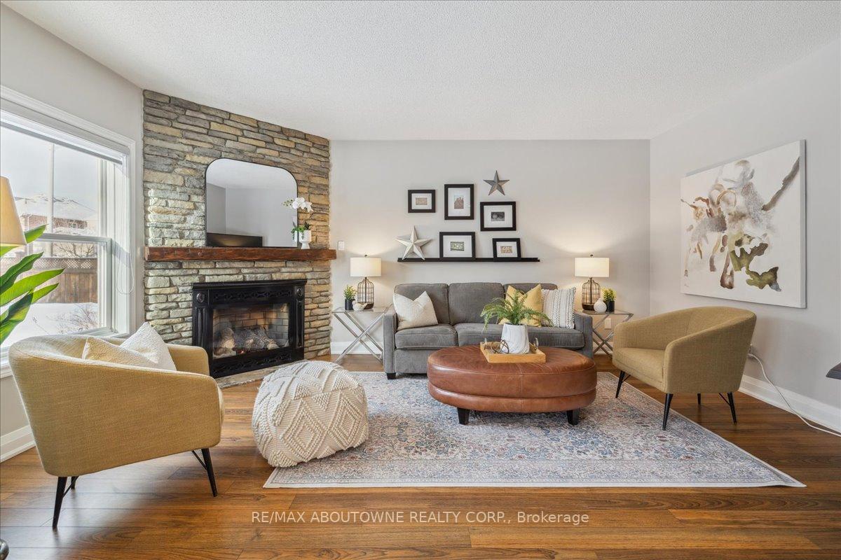 Photo 11 of 69 Lauchlin Crescent, Halton Hills, Georgetown — HOMEH