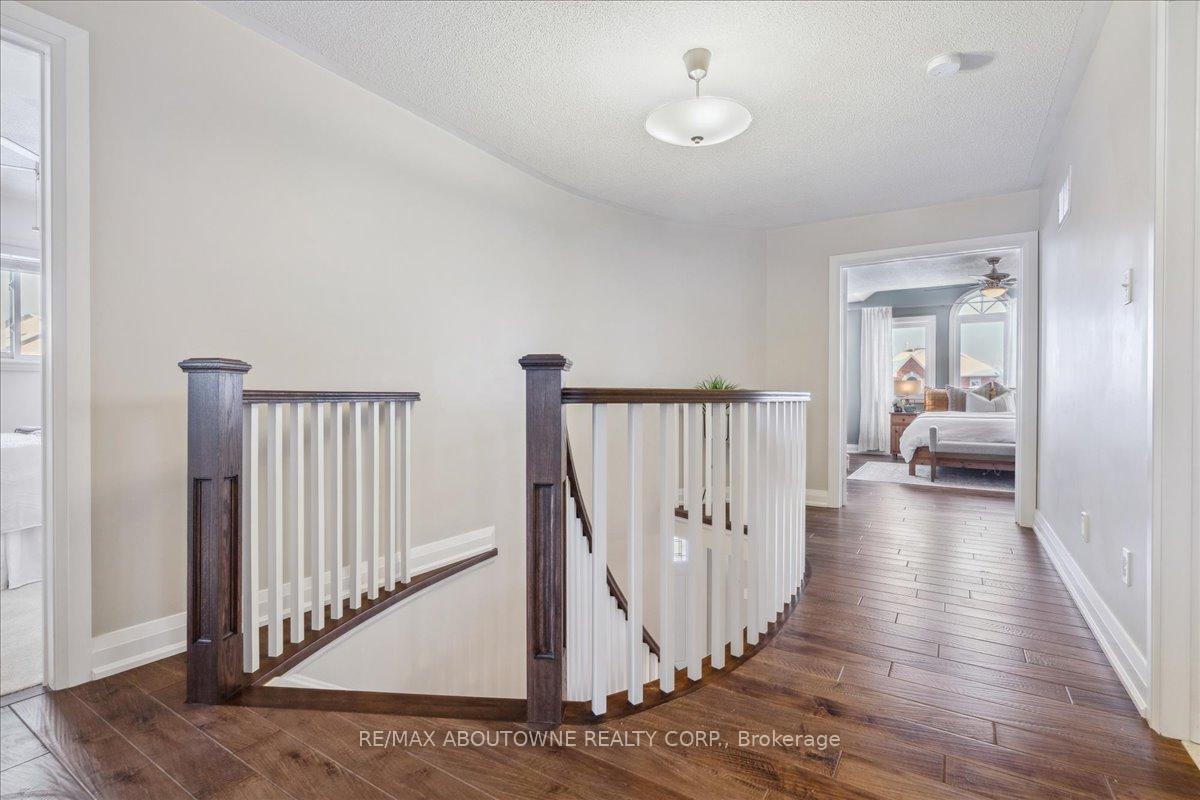 Photo 20 of 69 Lauchlin Crescent, Halton Hills, Georgetown — HOMEH