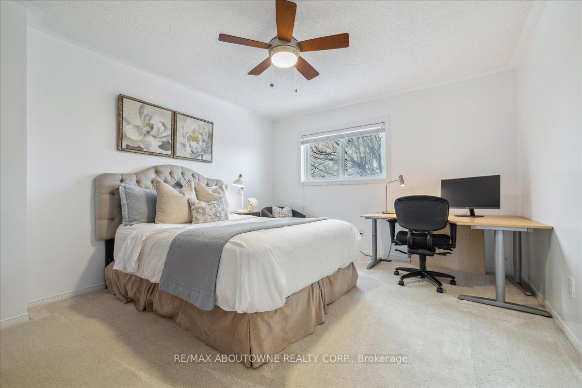 Photo 31 of 69 Lauchlin Crescent, Halton Hills, Georgetown — HOMEH
