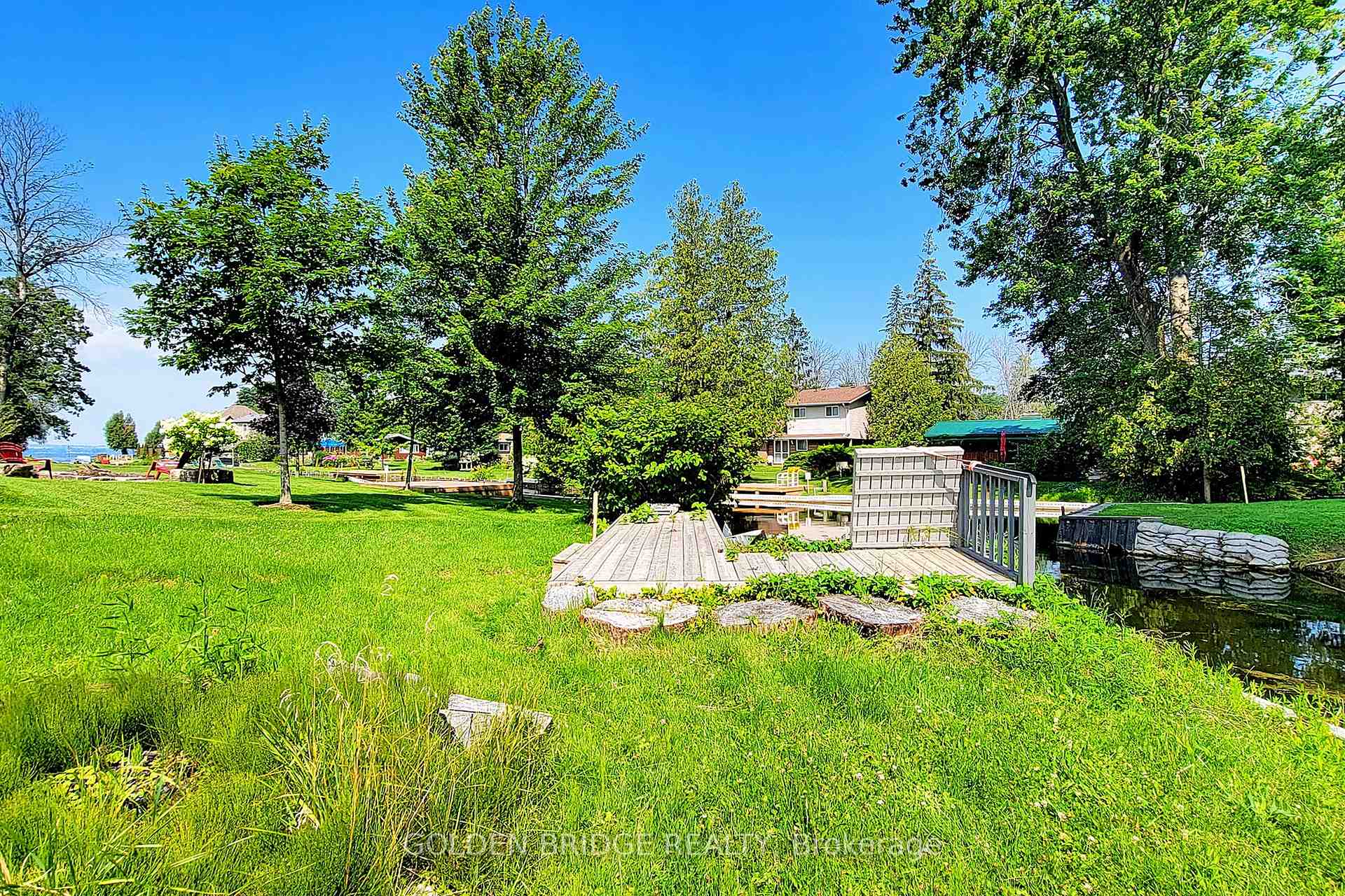 Photo 30 of 196 S Channel Drive, Georgina, Keswick North — HOMEH