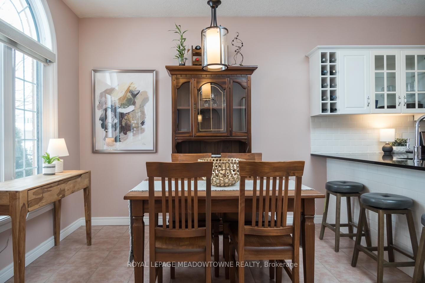Photo 6 of 52 Beardmore Crescent, Halton Hills, Acton — HOMEH