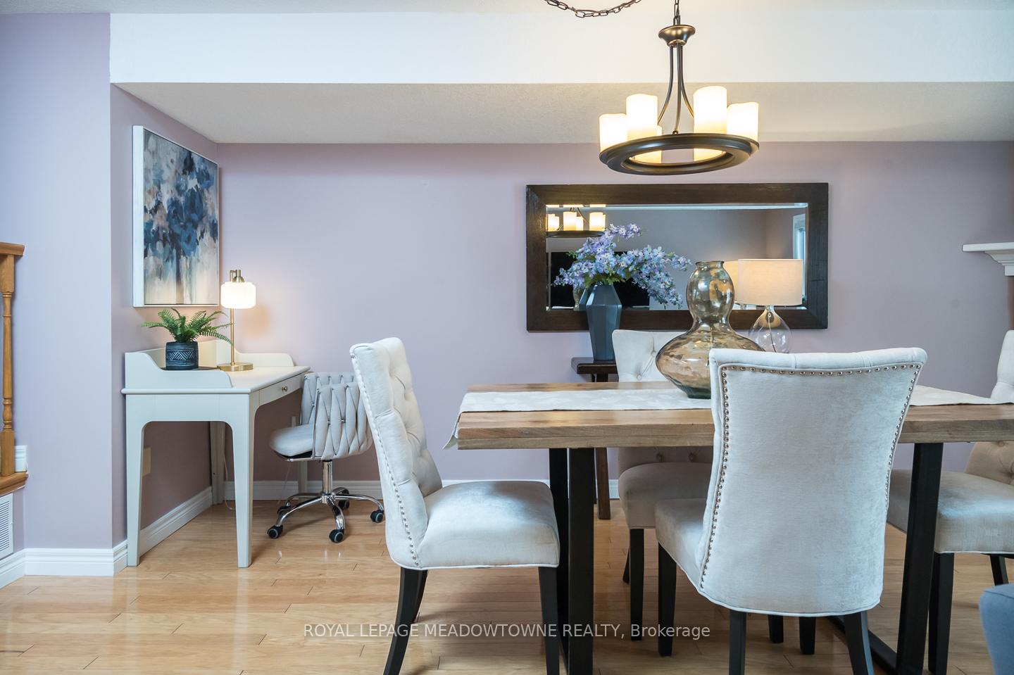 Photo 15 of 52 Beardmore Crescent, Halton Hills, Acton — HOMEH