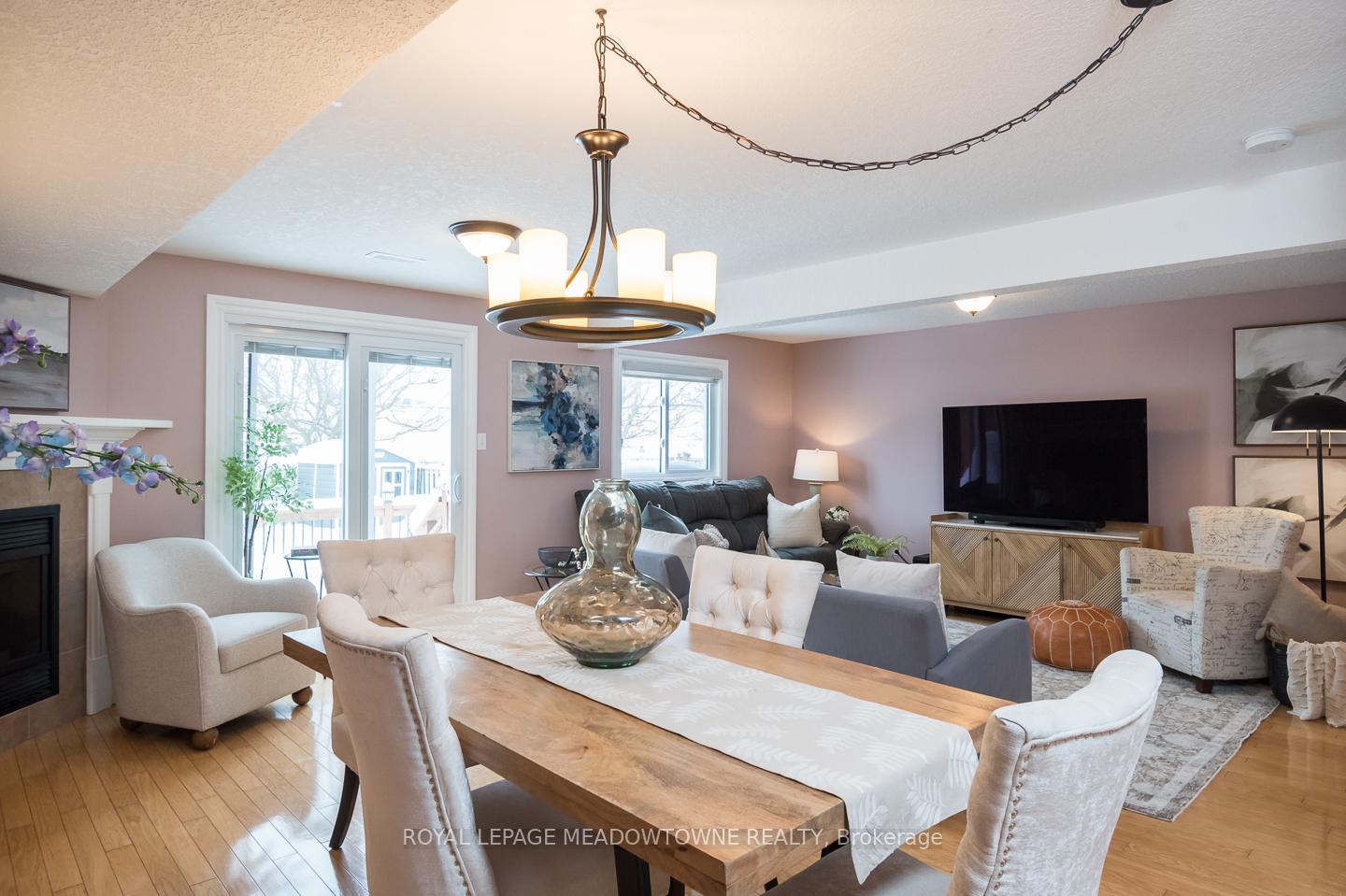 Photo 16 of 52 Beardmore Crescent, Halton Hills, Acton — HOMEH