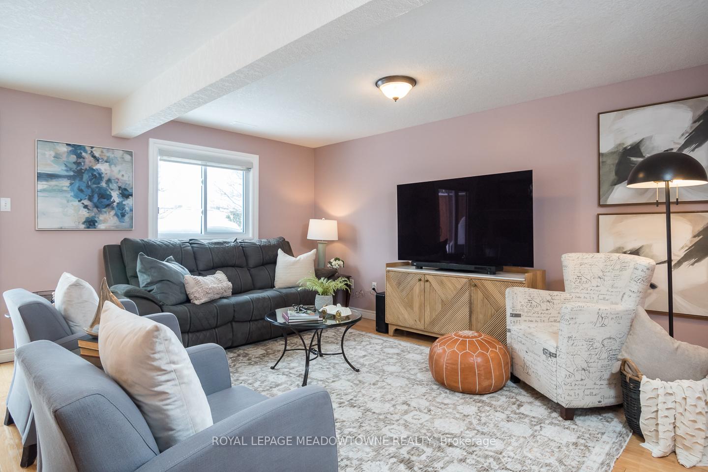 Photo 17 of 52 Beardmore Crescent, Halton Hills, Acton — HOMEH