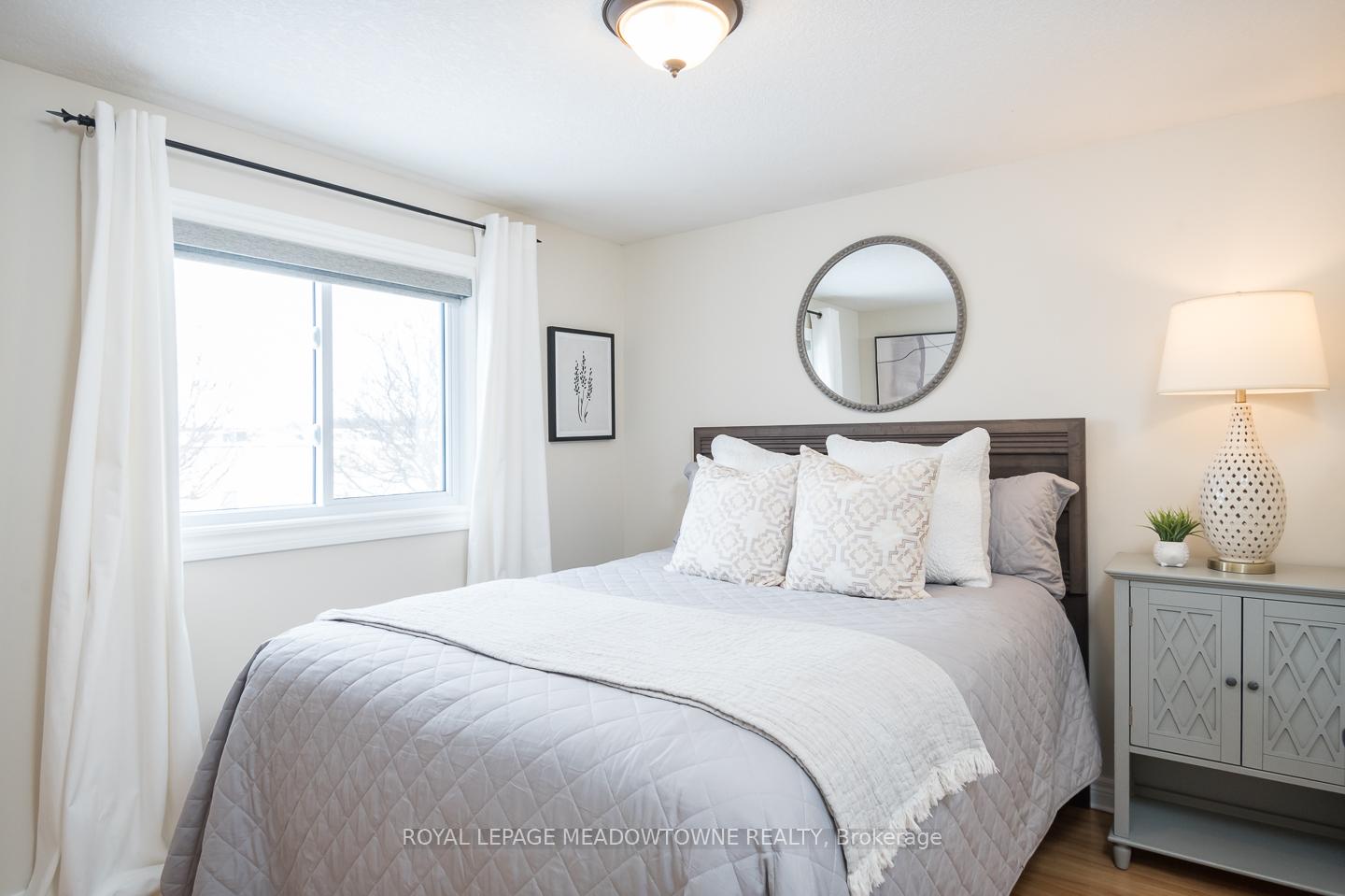 Photo 26 of 52 Beardmore Crescent, Halton Hills, Acton — HOMEH