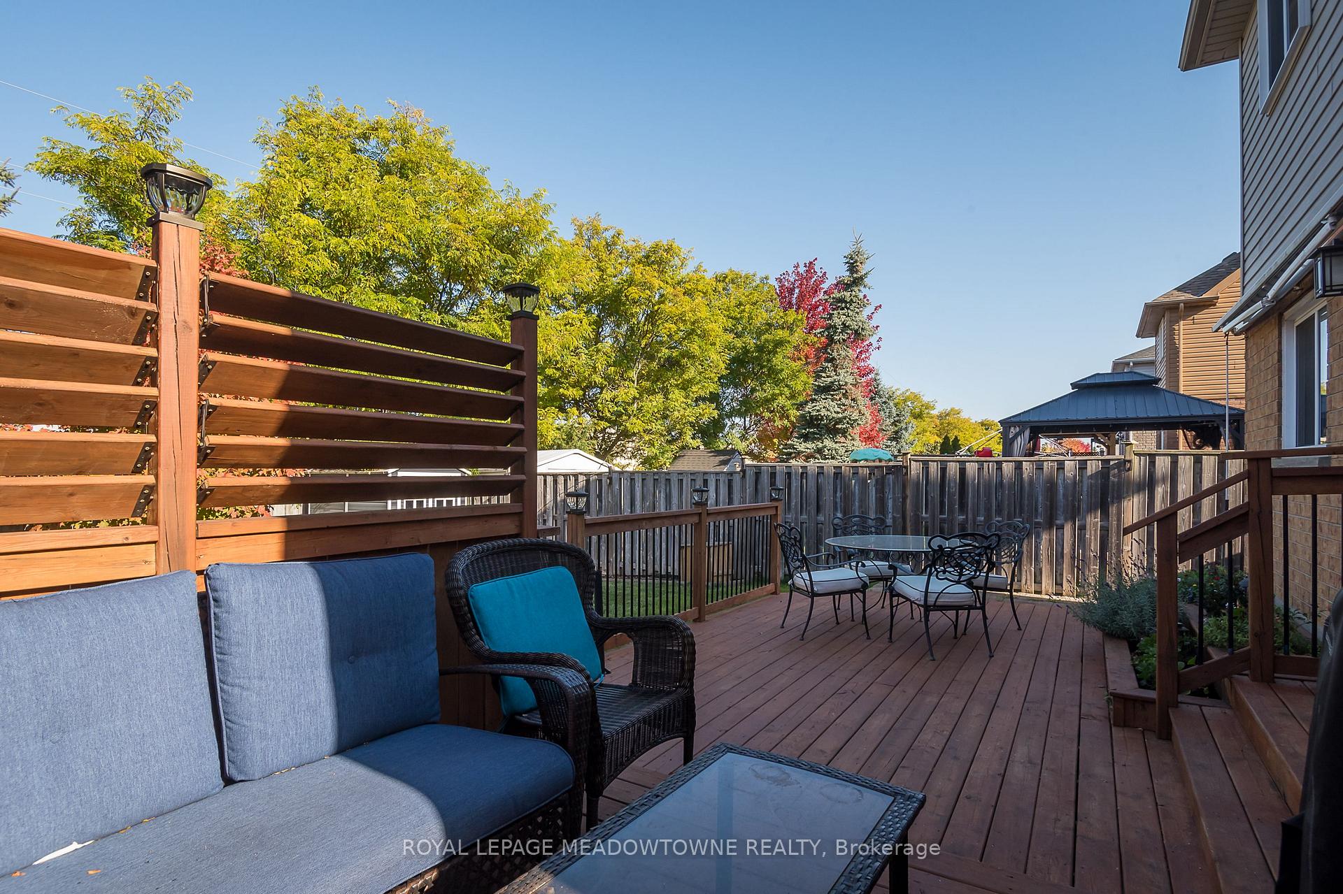 Photo 35 of 52 Beardmore Crescent, Halton Hills, Acton — HOMEH