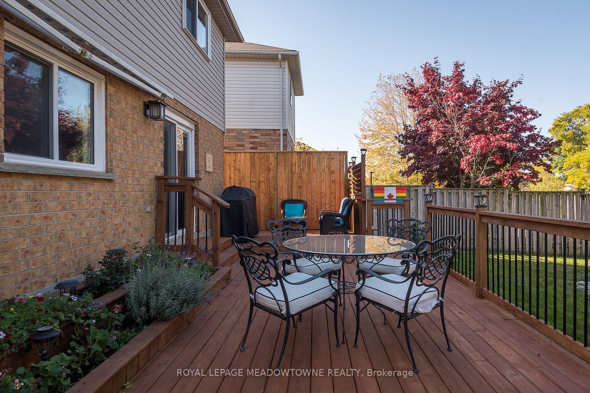 Photo 37 of 52 Beardmore Crescent, Halton Hills, Acton — HOMEH
