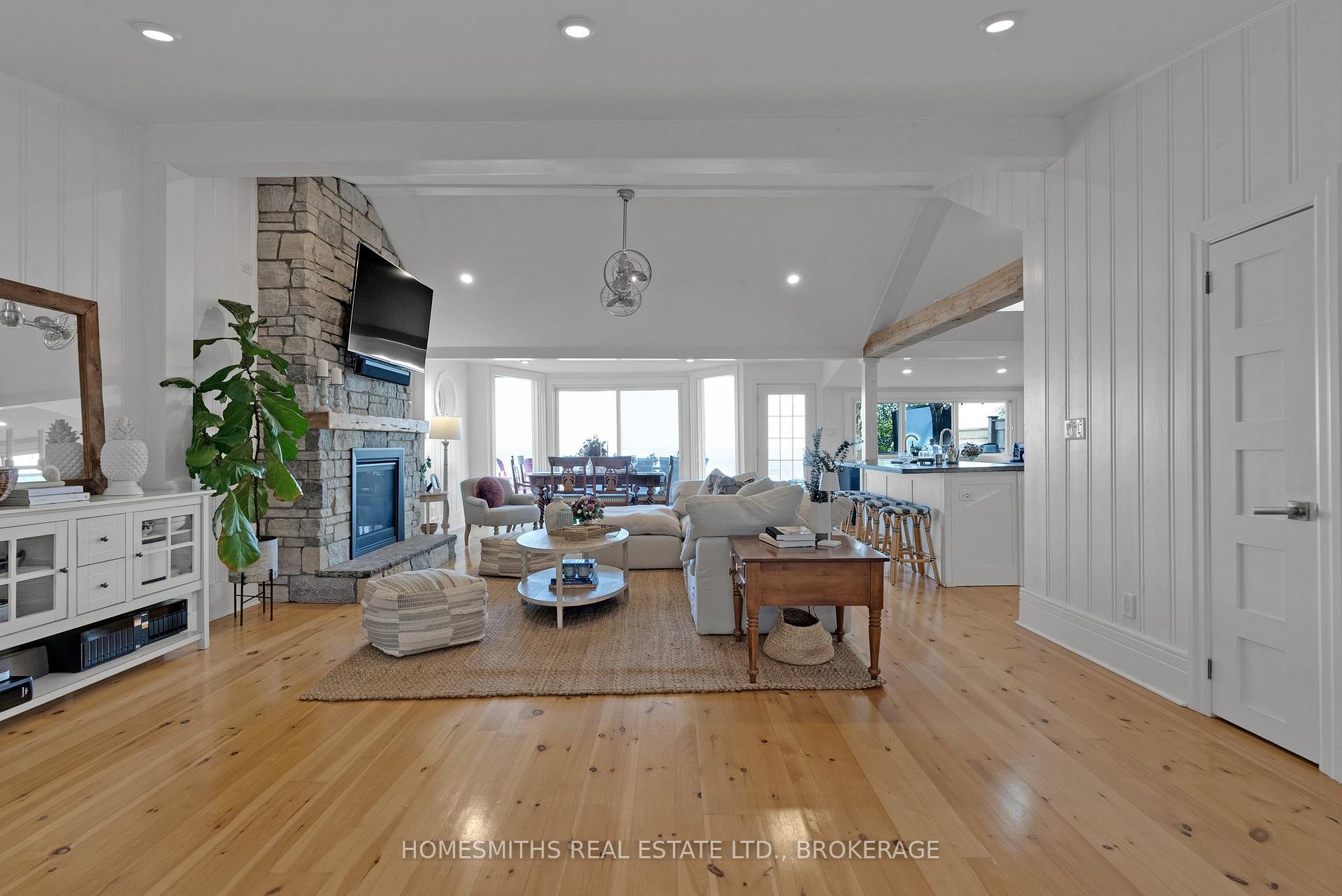 Photo 14 of 141 Cedar Crest Beach Road, Clarington, Bowmanville — HOMEH