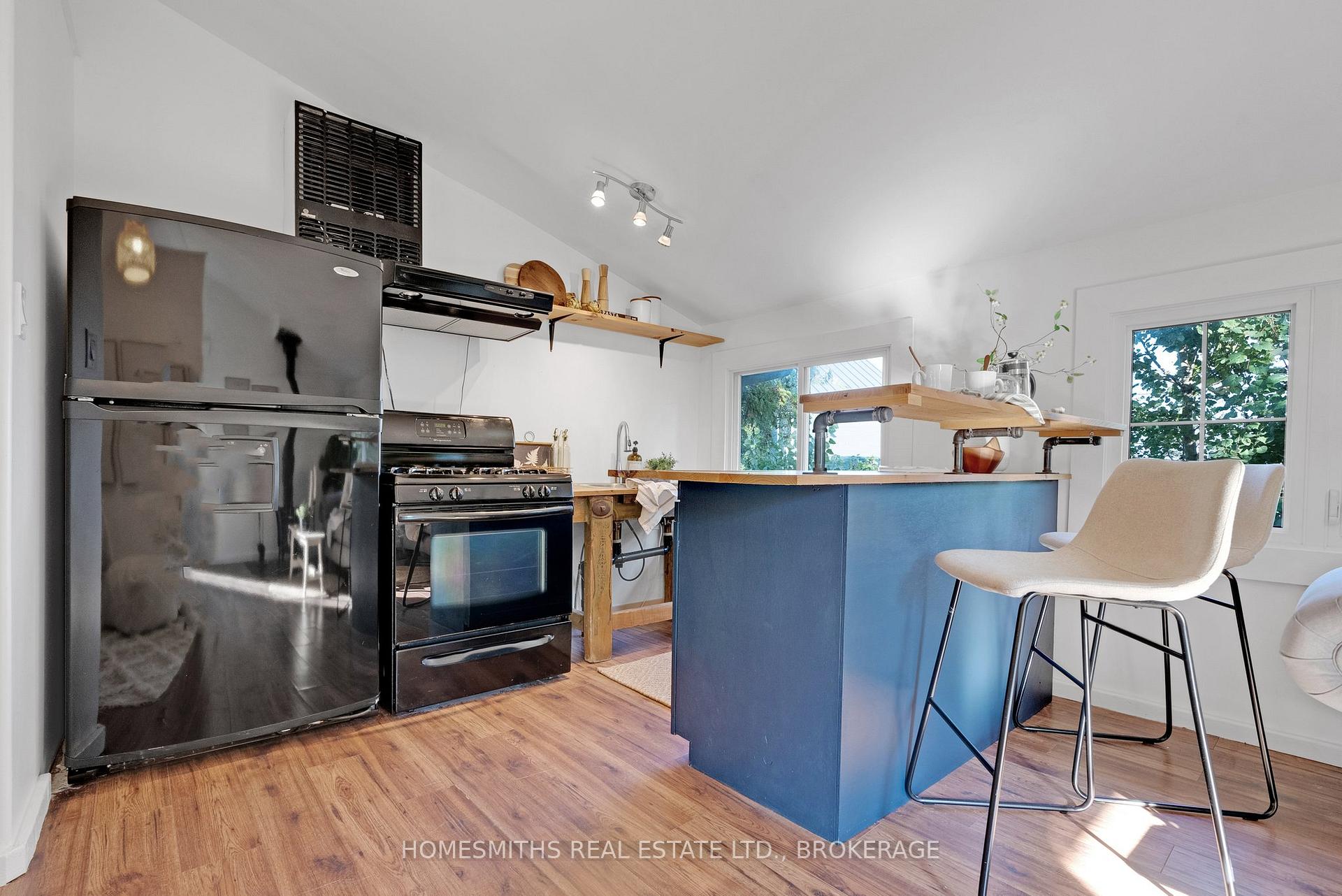 Photo 39 of 141 Cedar Crest Beach Road, Clarington, Bowmanville — HOMEH