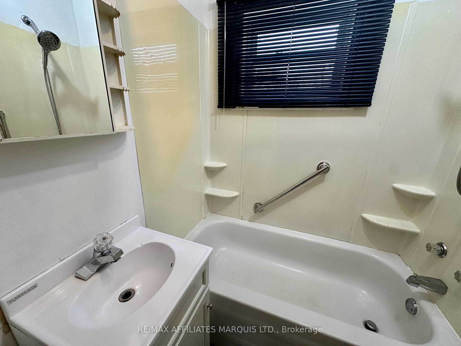 Photo 12 of 112 Carleton Street, Cornwall — HOMEH