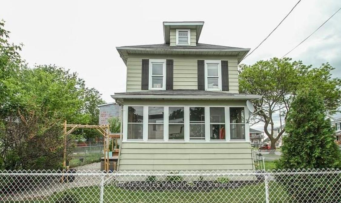Photo 1 of 301 Belmont Street, Cornwall — HOMEH