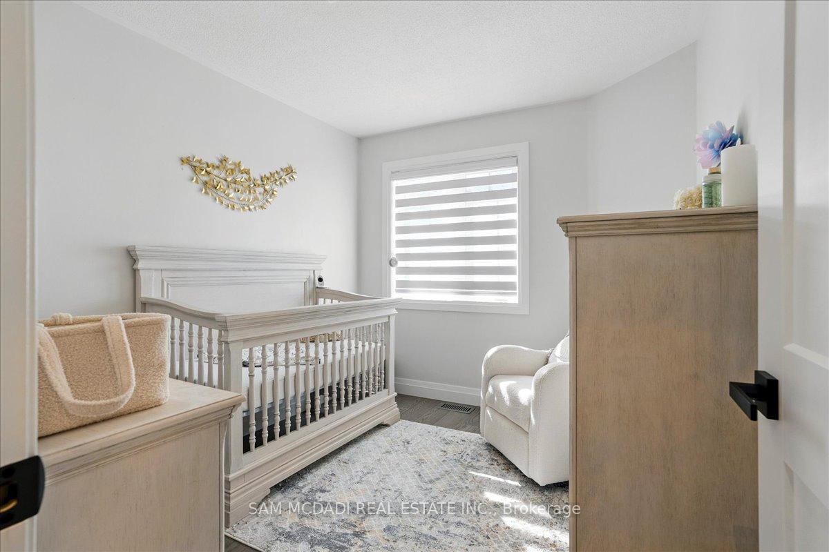 Photo 14 of 92 Wood Circle, Caledon, Bolton East — HOMEH