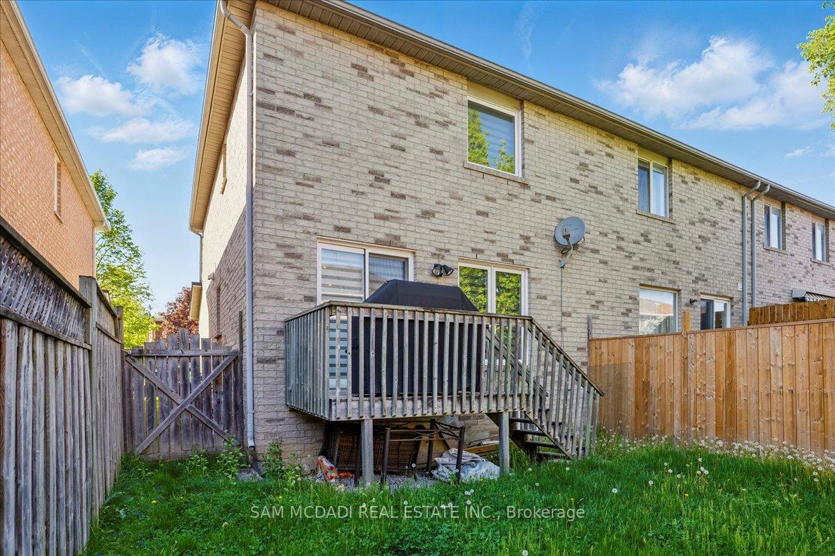 Photo 16 of 92 Wood Circle, Caledon, Bolton East — HOMEH