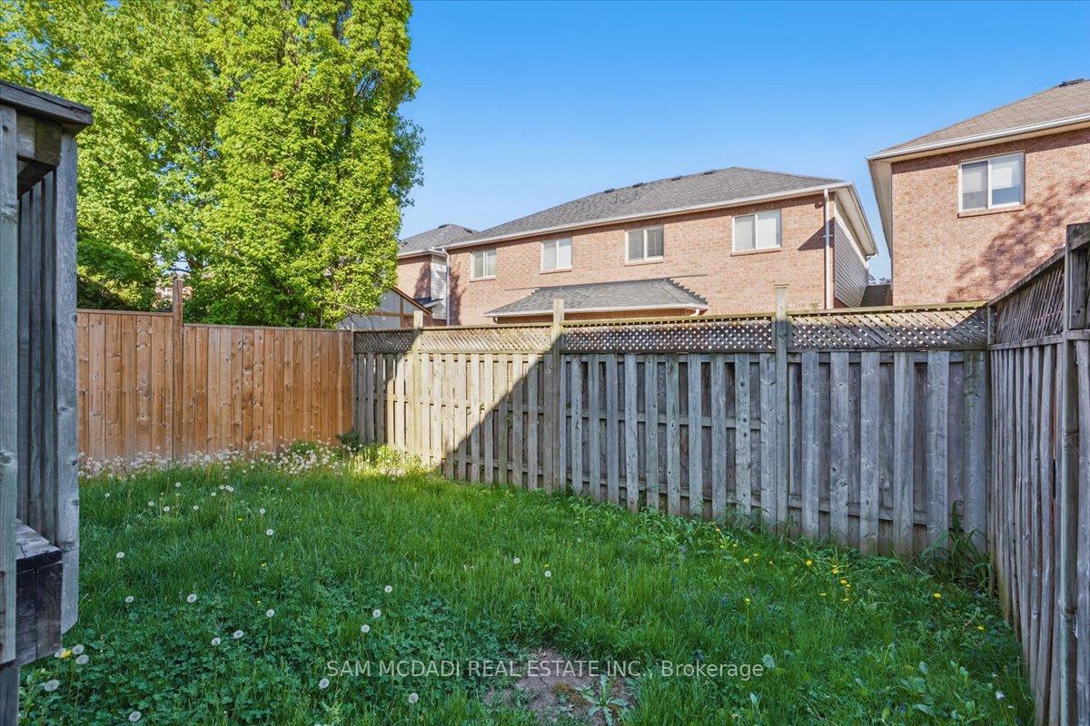 Photo 28 of 92 Wood Circle, Caledon, Bolton East — HOMEH