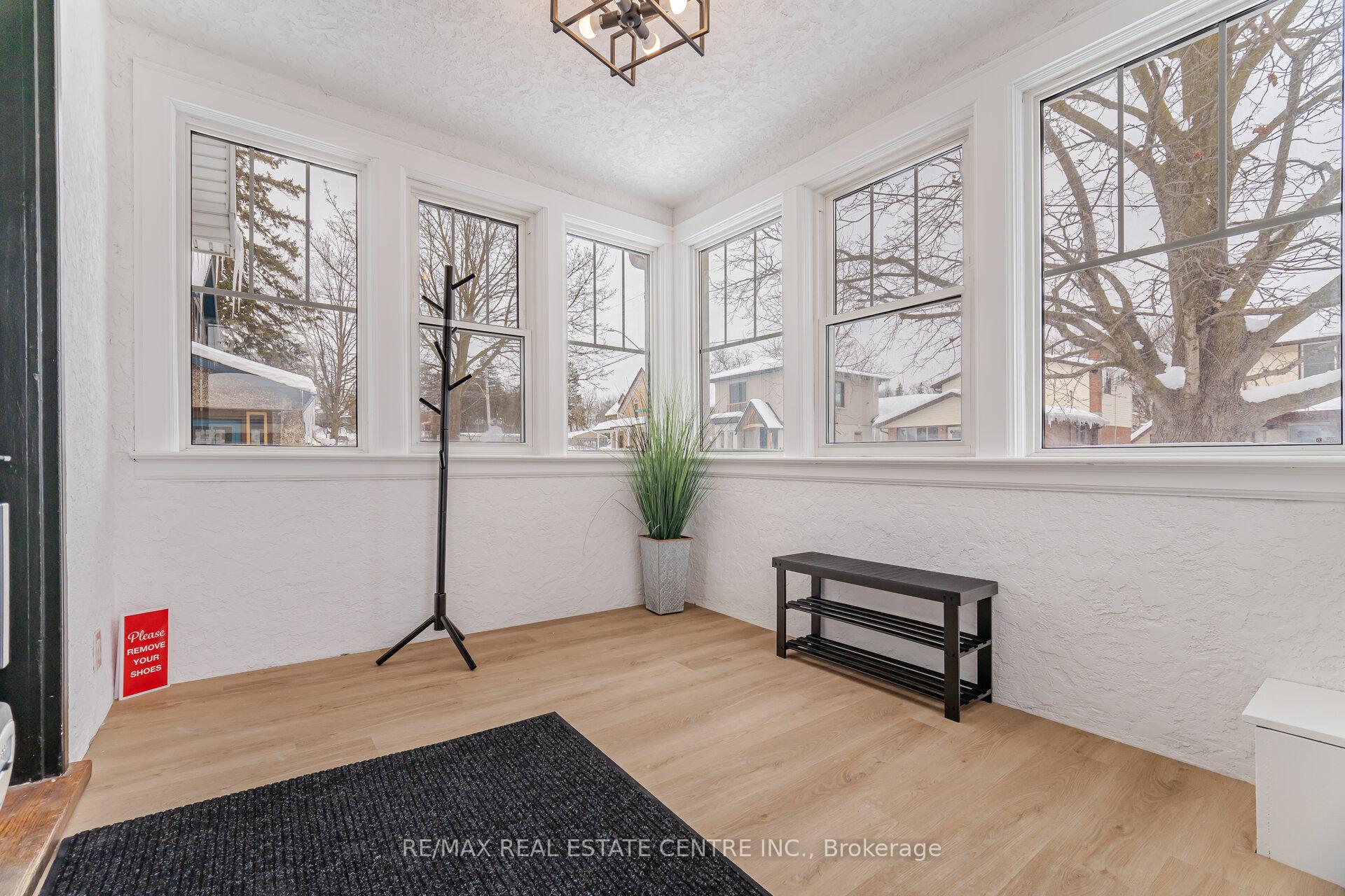 Photo 5 of 21 Crombie Street, Cambridge — HOMEH