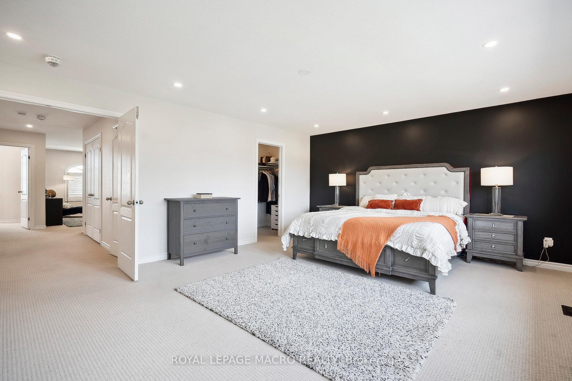Photo 18 of 80 Bellroyal Crescent, Hamilton, Stoney Creek Mountain — HOMEH