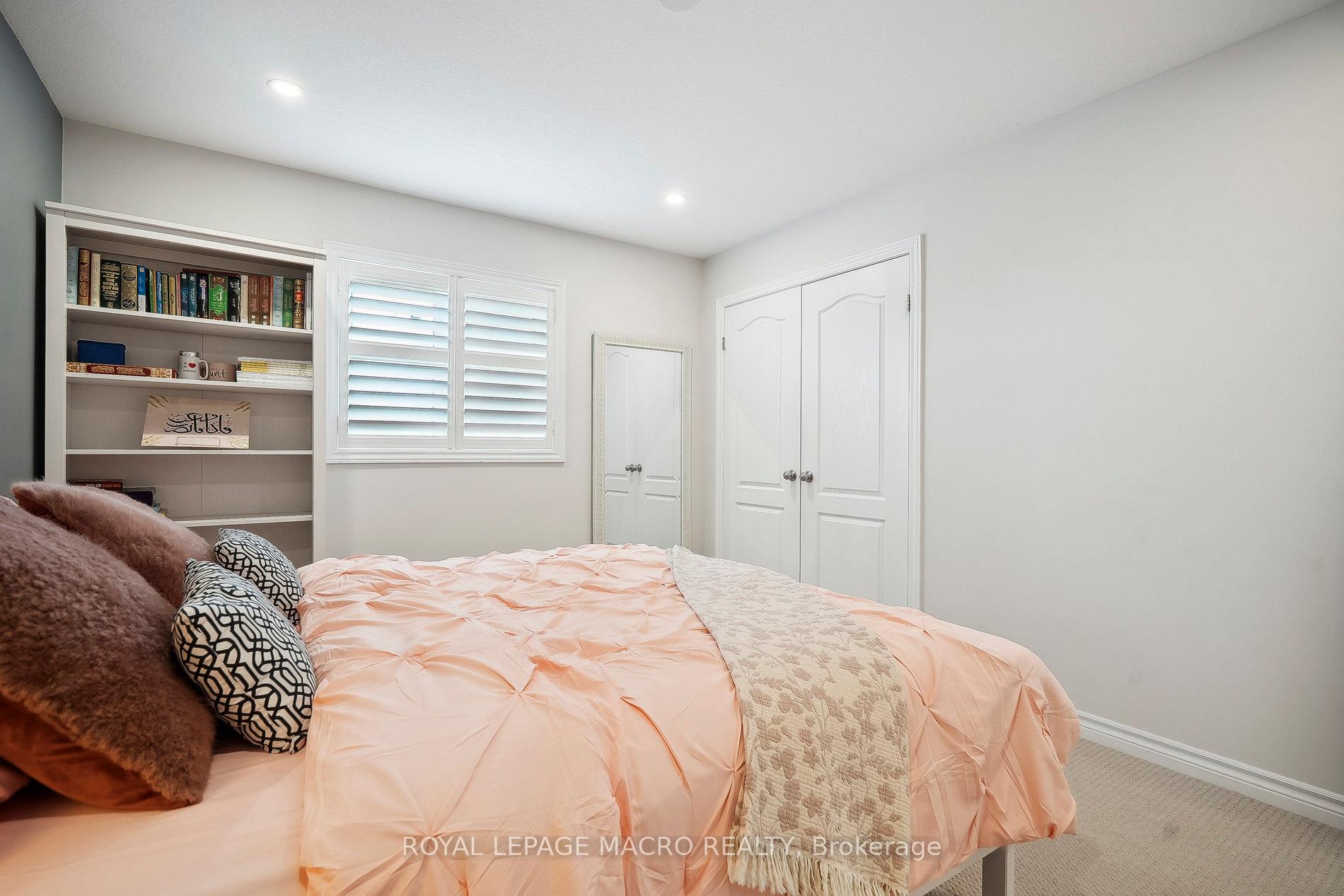 Photo 25 of 80 Bellroyal Crescent, Hamilton, Stoney Creek Mountain — HOMEH