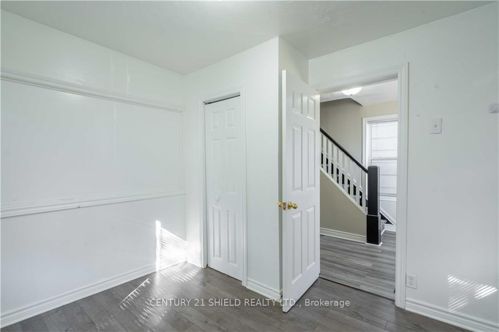 Photo 9 of 215 Louisa Street, Cornwall — HOMEH