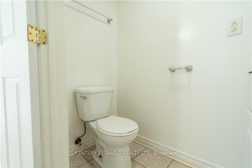 Photo 12 of 215 Louisa Street, Cornwall — HOMEH