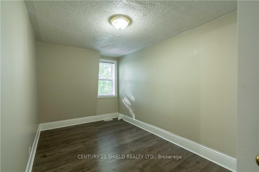 Photo 17 of 215 Louisa Street, Cornwall — HOMEH