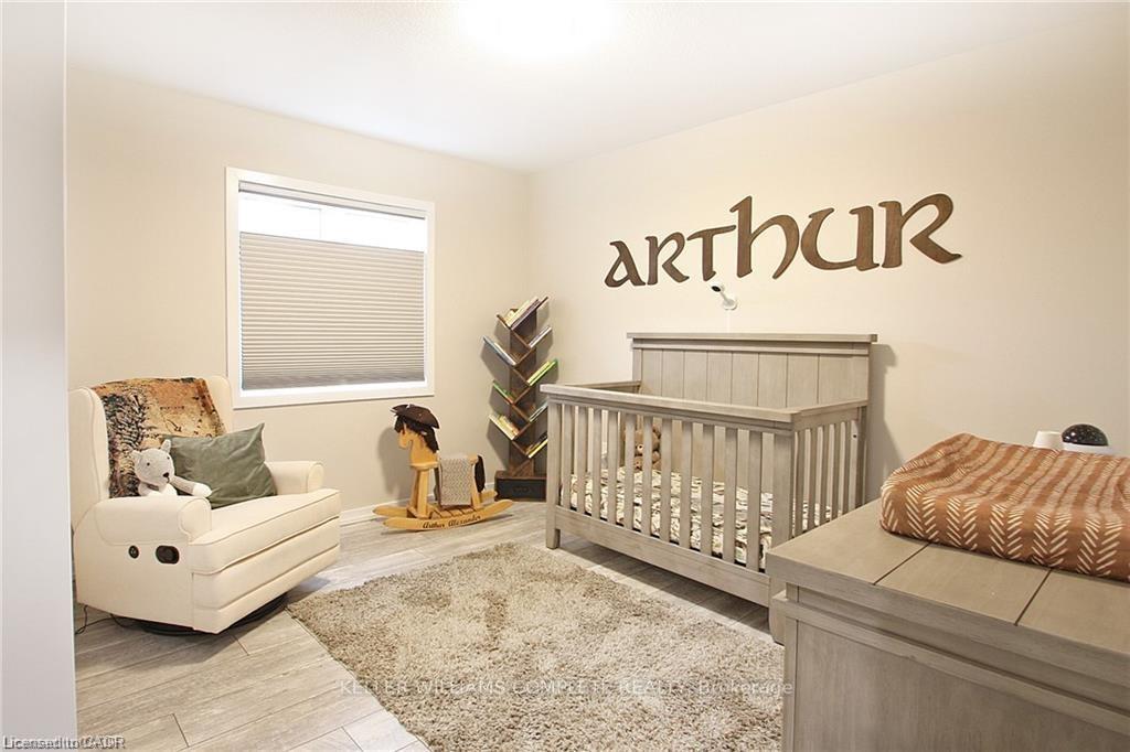 Photo 18 of 23 Scarletwood Street, Hamilton, Stoney Creek Mountain — HOMEH