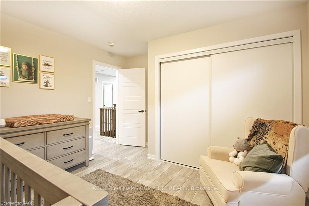 Photo 20 of 23 Scarletwood Street, Hamilton, Stoney Creek Mountain — HOMEH