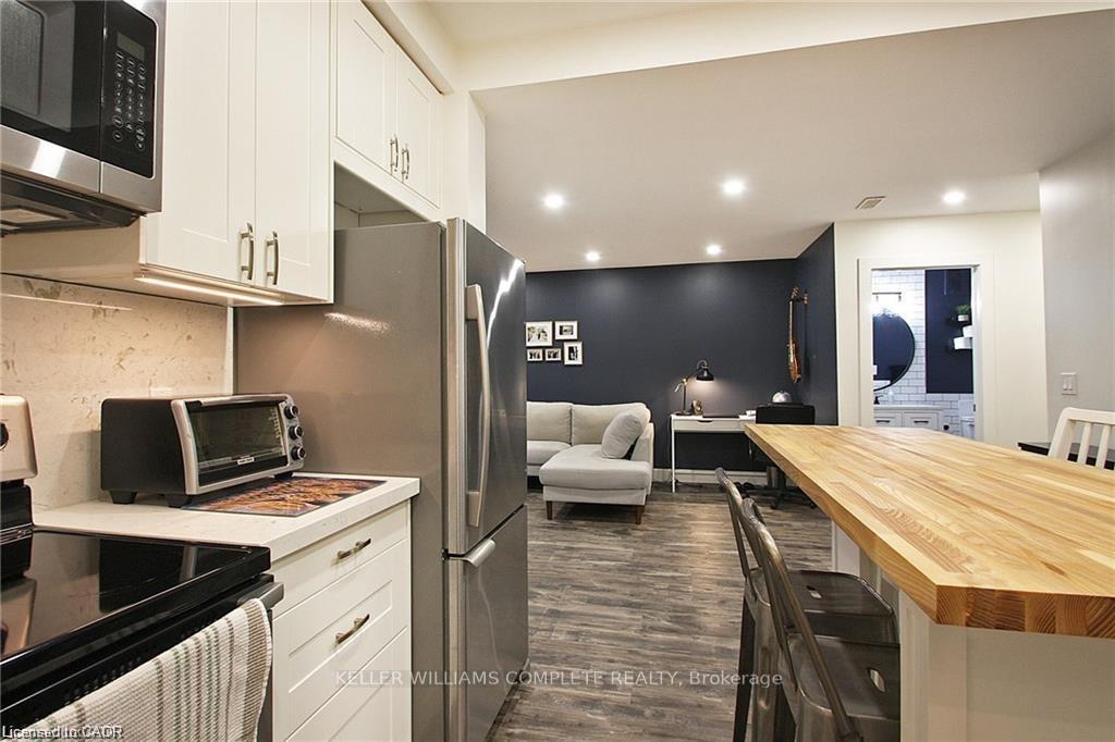 Photo 27 of 23 Scarletwood Street, Hamilton, Stoney Creek Mountain — HOMEH