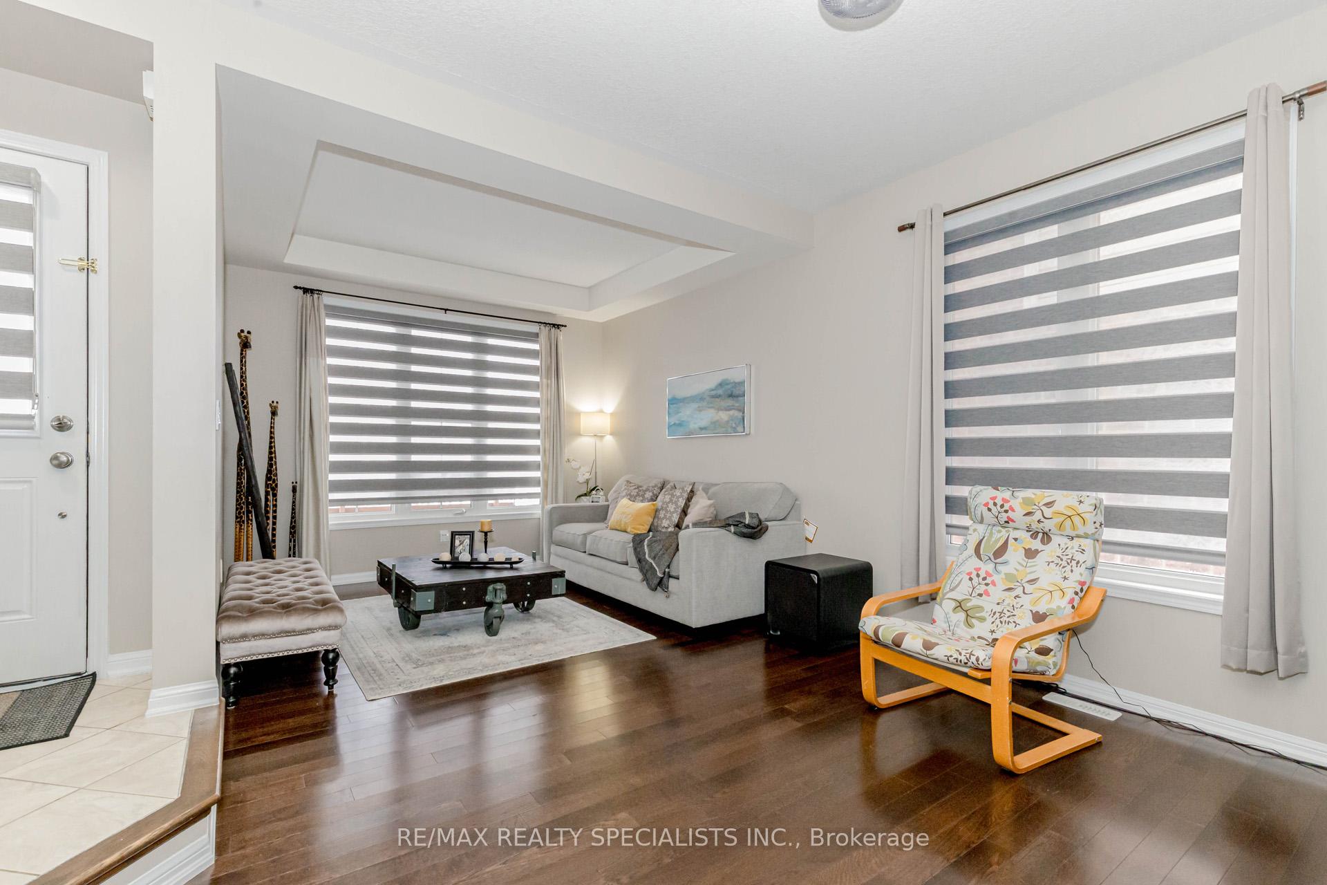 Photo 6 of 73 Holland Circle, Cambridge, Silver Heights — HOMEH