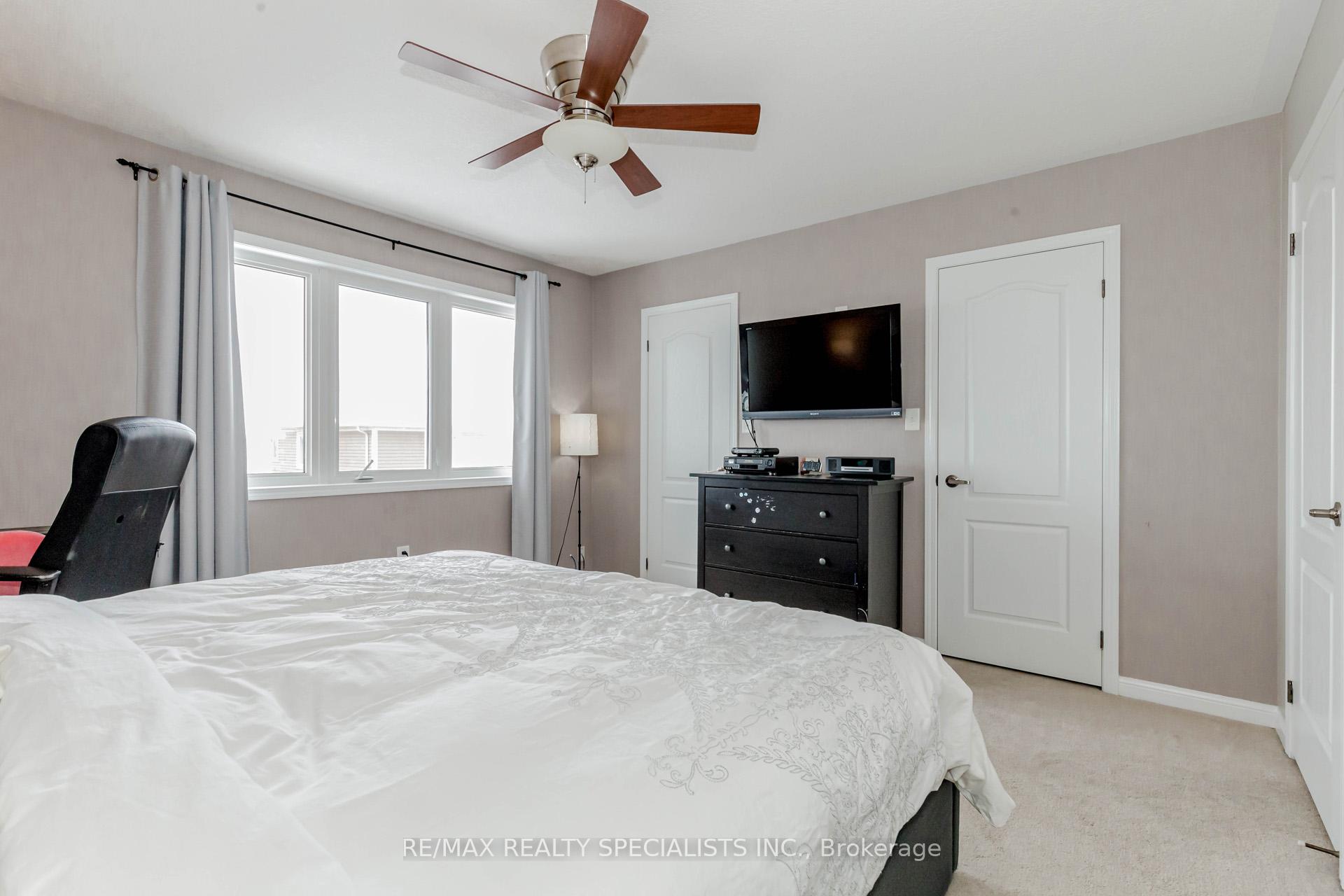 Photo 23 of 73 Holland Circle, Cambridge, Silver Heights — HOMEH
