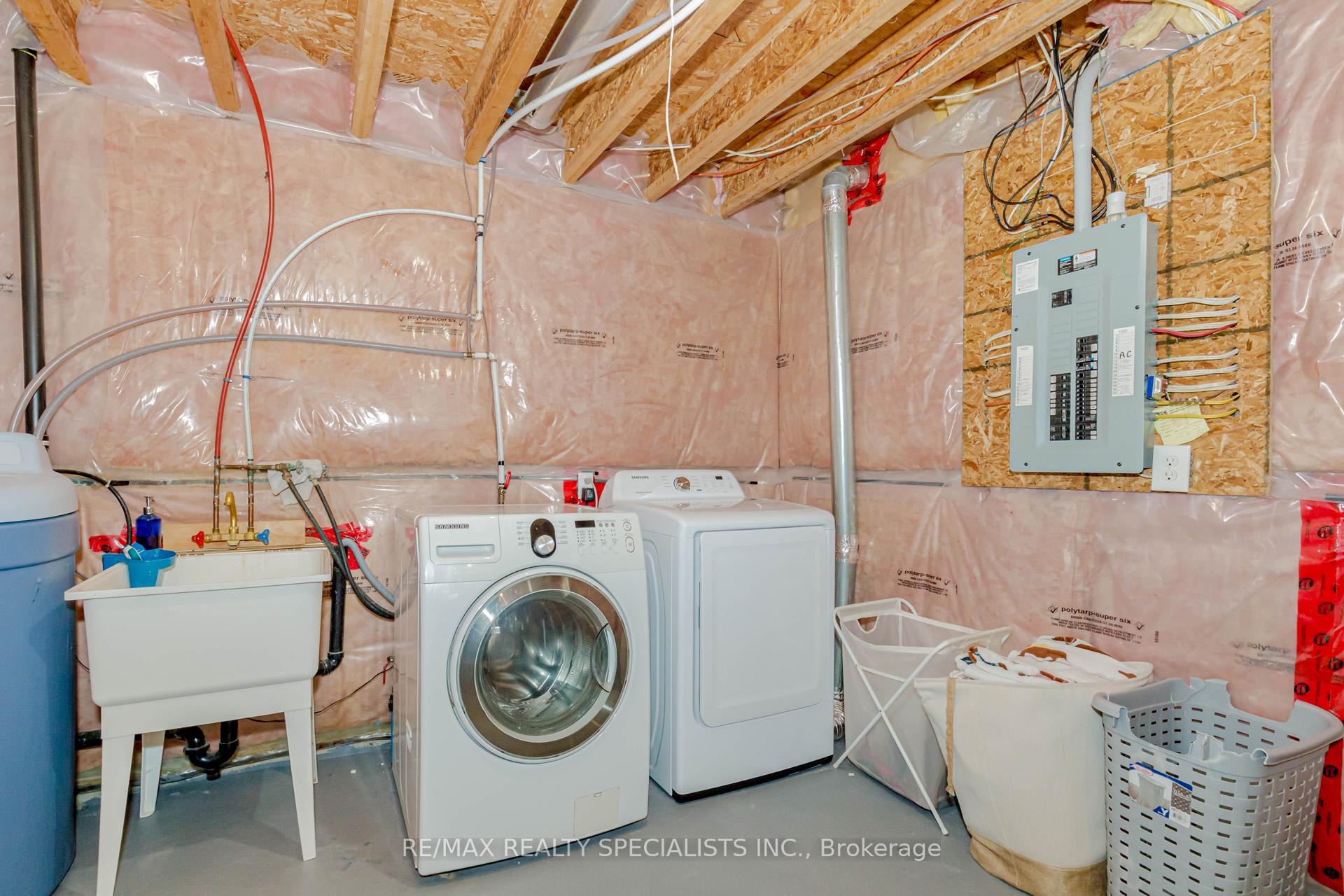 Photo 36 of 73 Holland Circle, Cambridge, Silver Heights — HOMEH