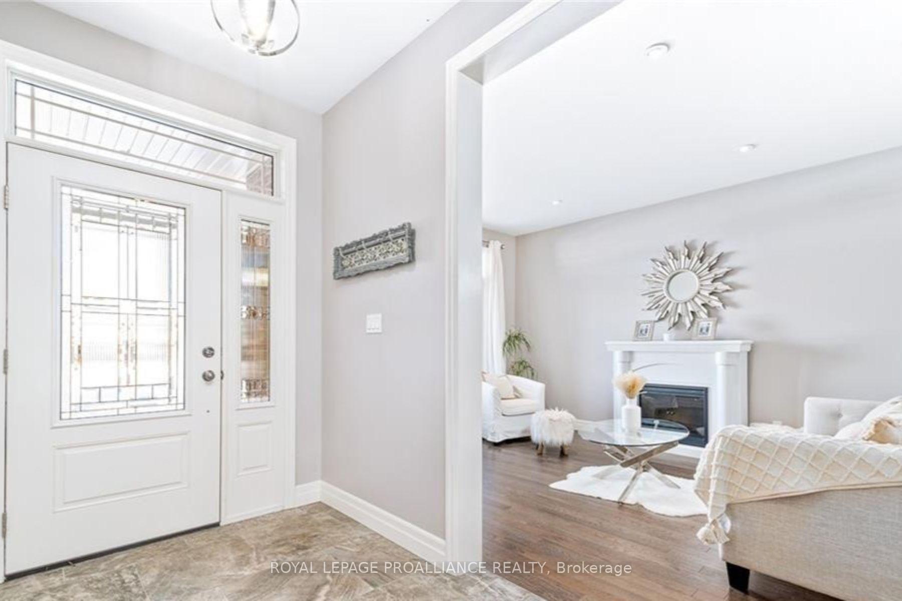Photo 4 of 39 Vertis Court, Belleville, Thurlow Ward — HOMEH