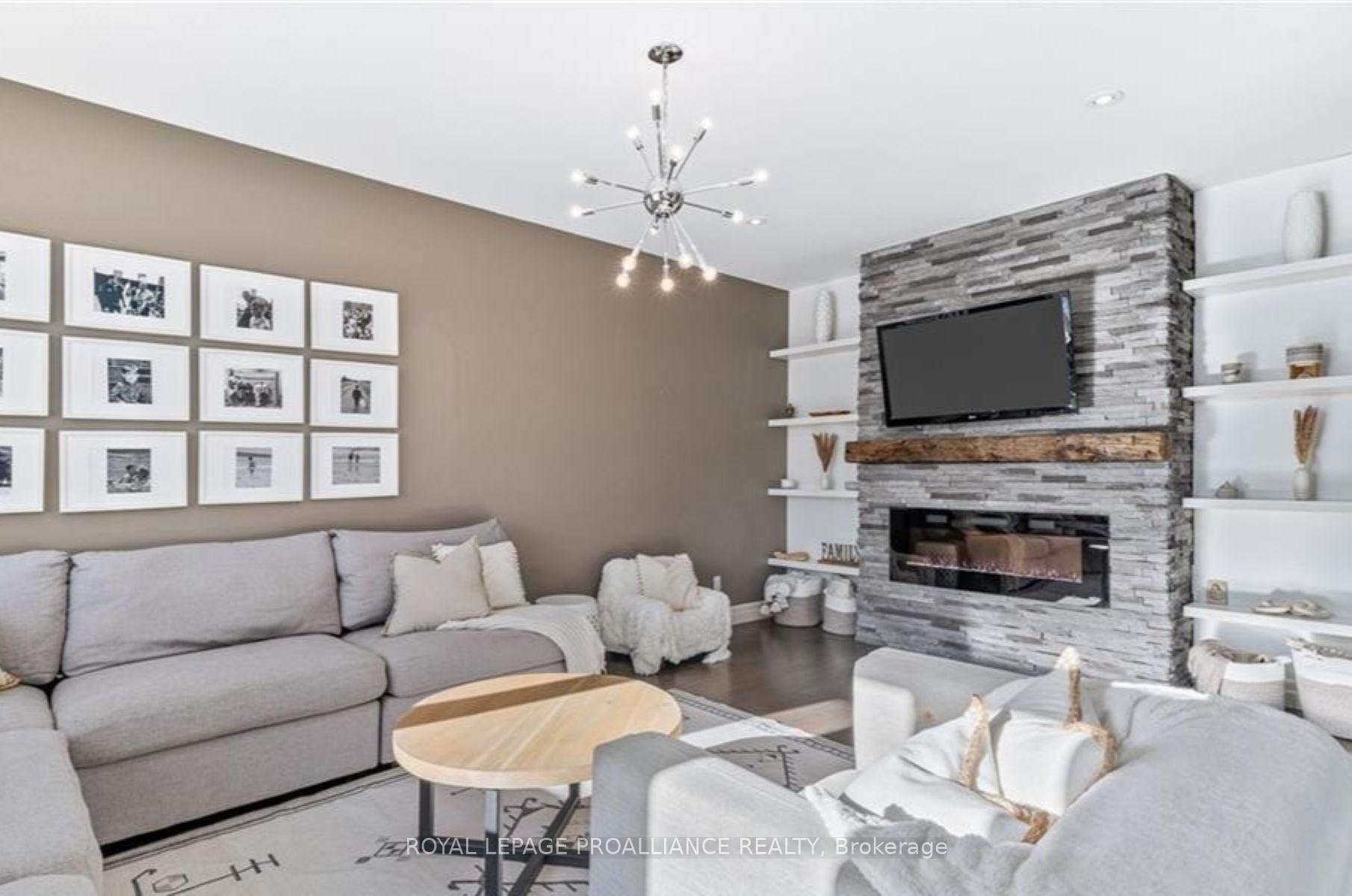 Photo 15 of 39 Vertis Court, Belleville, Thurlow Ward — HOMEH
