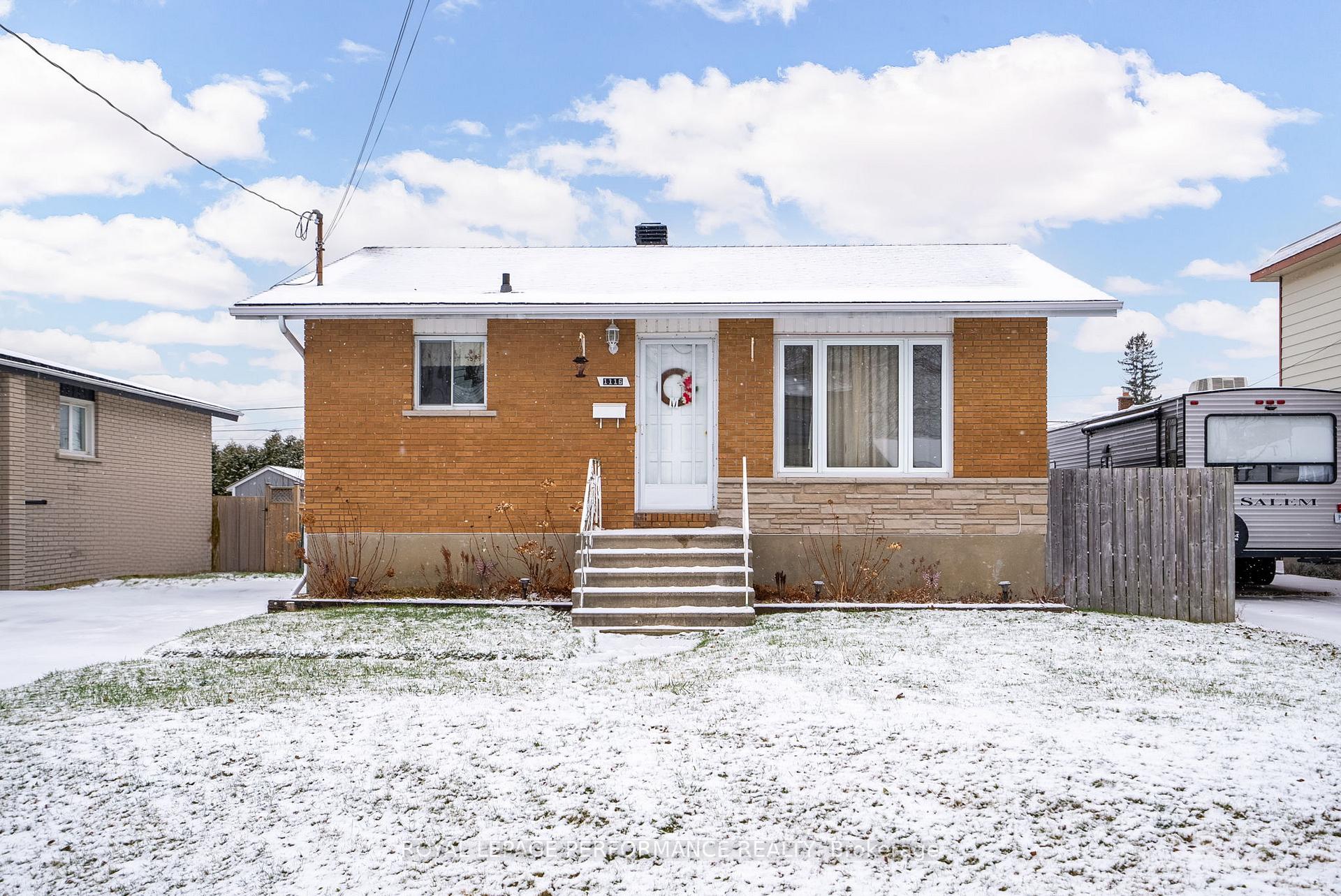 Photo 1 of 1116 Grand Avenue, Cornwall — HOMEH
