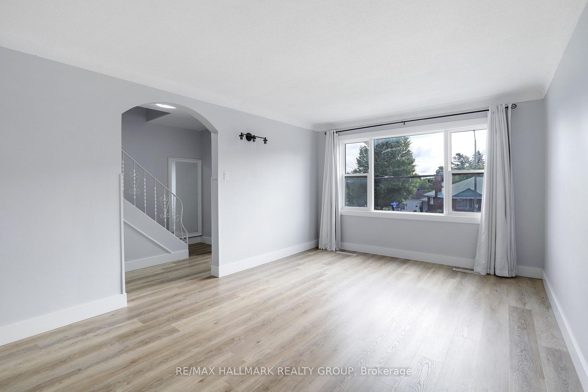 Photo 3 of 1108 Merivale Road, Ottawa, Carlington — HOMEH