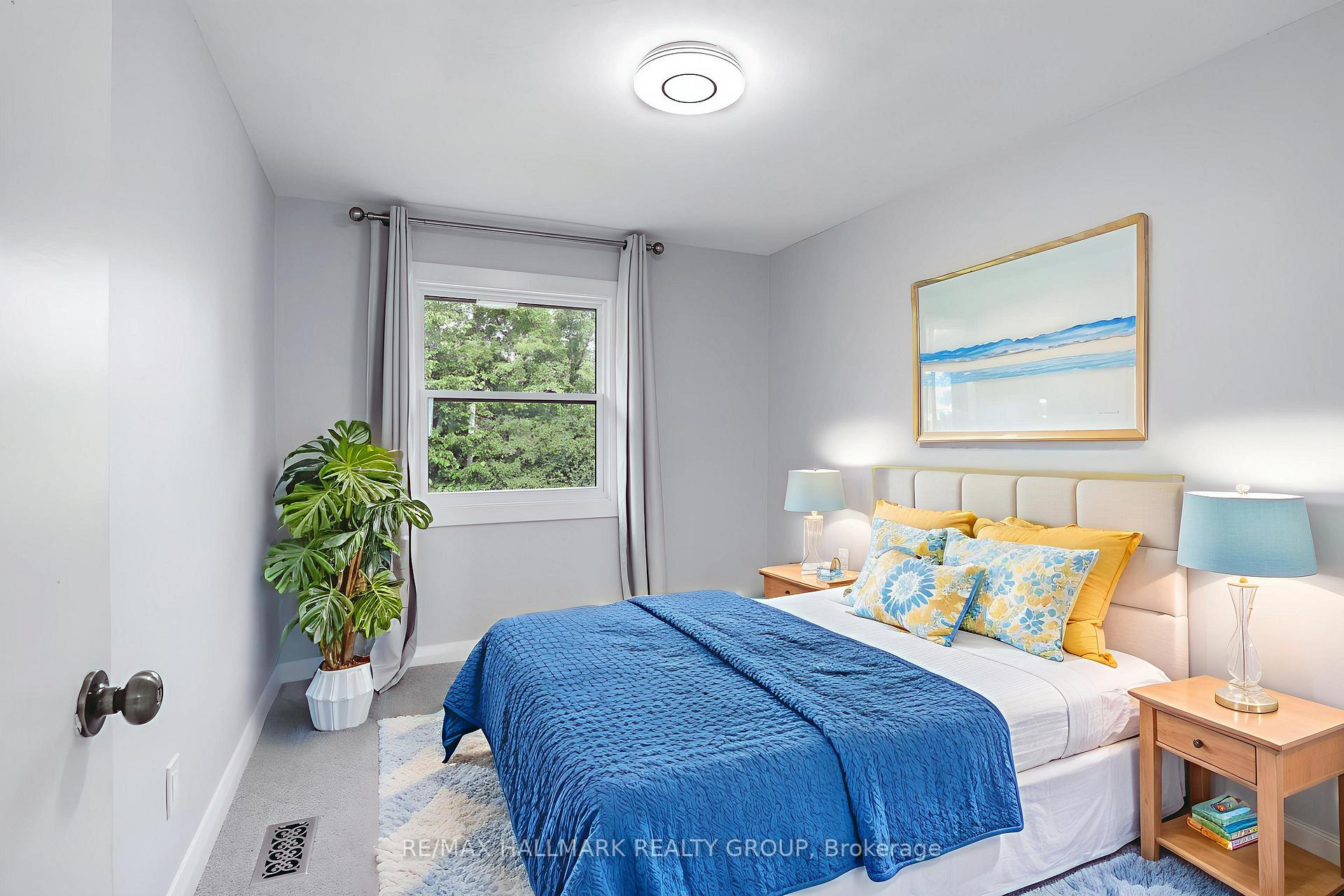 Photo 13 of 1108 Merivale Road, Ottawa, Carlington — HOMEH