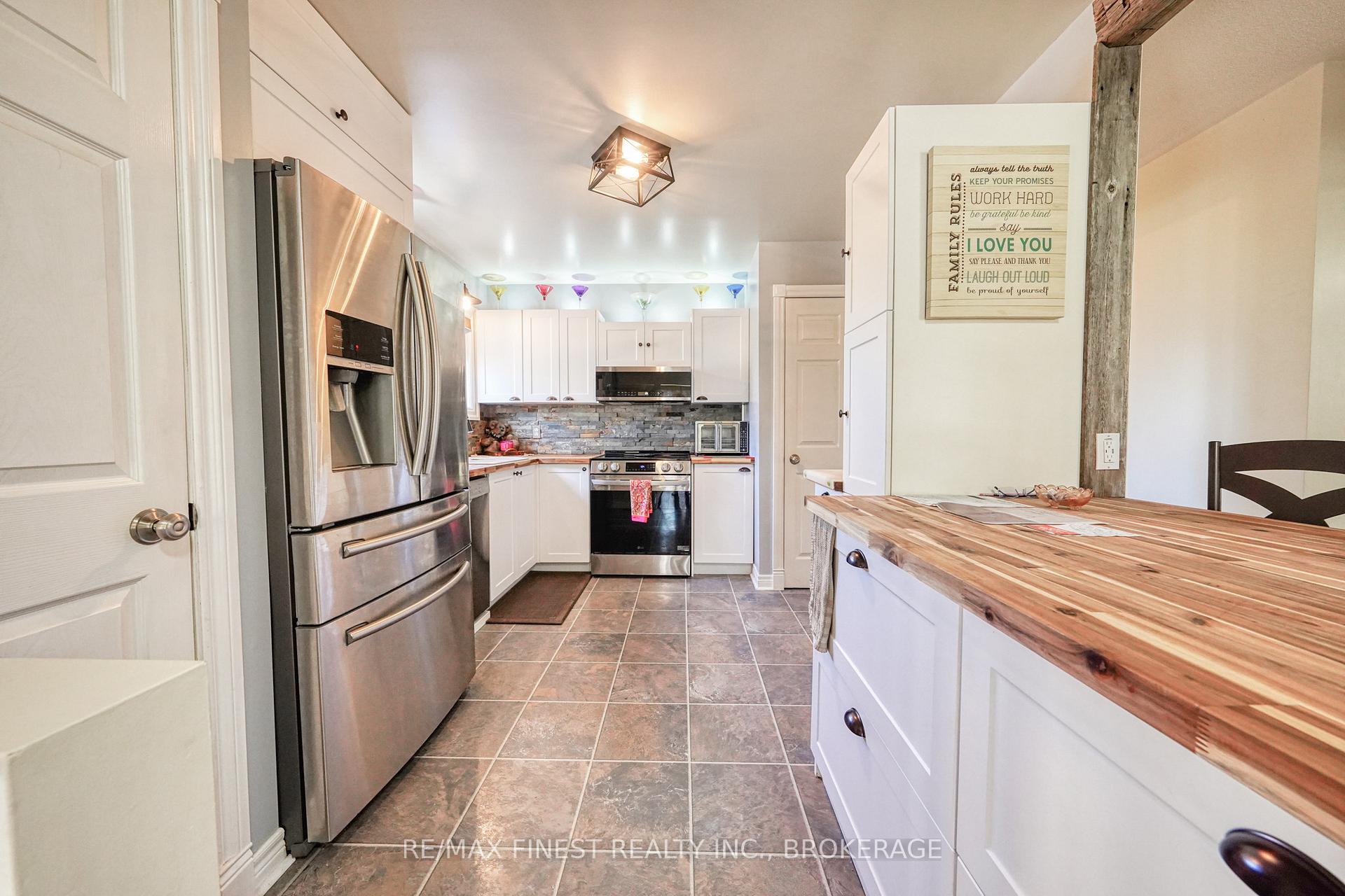 Photo 12 of 1448 Rickards Road, Frontenac, Frontenac South — HOMEH