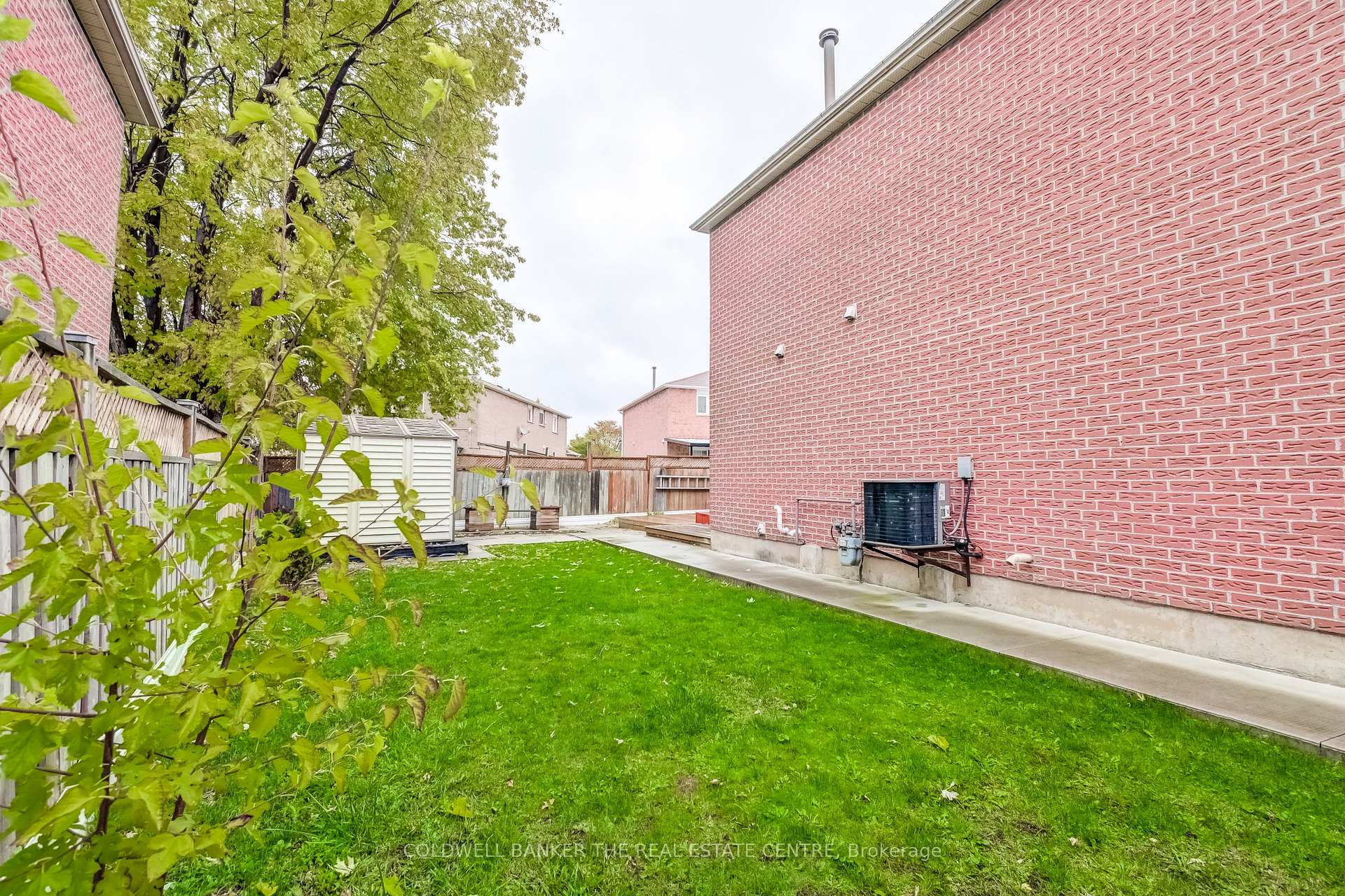 Photo 29 of 78 Stanwell Drive, Brampton, Heart Lake West — HOMEH