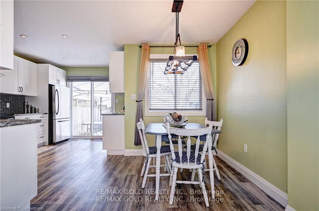 Photo 9 of 104 Edgemere Drive, Cambridge, Christopher-Champlain — HOMEH