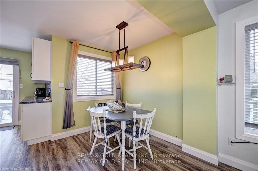 Photo 10 of 104 Edgemere Drive, Cambridge, Christopher-Champlain — HOMEH