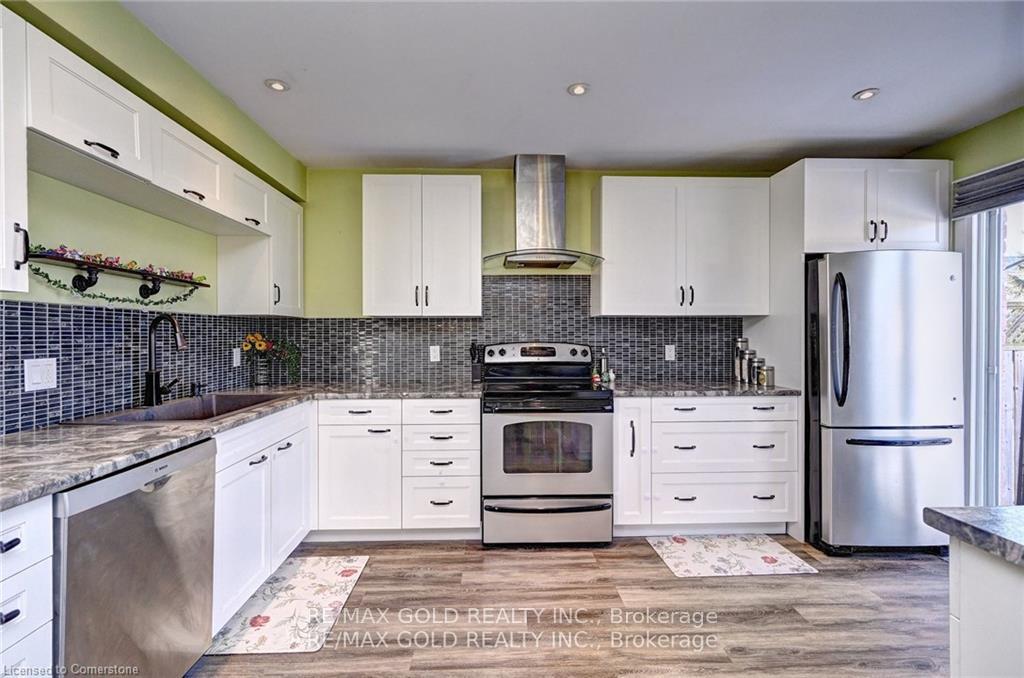 Photo 13 of 104 Edgemere Drive, Cambridge, Christopher-Champlain — HOMEH