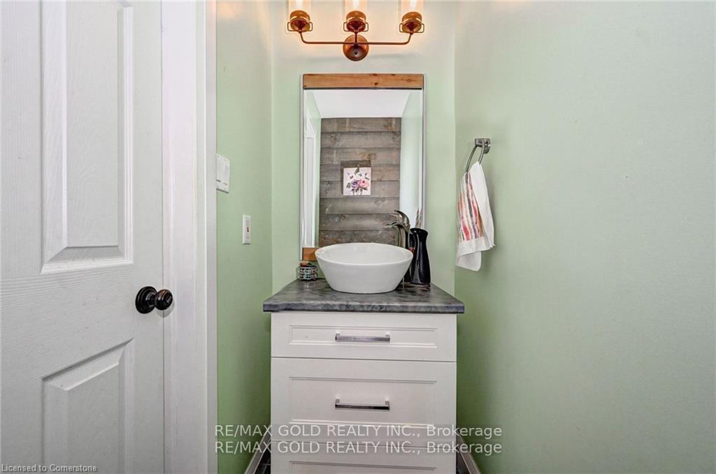 Photo 16 of 104 Edgemere Drive, Cambridge, Christopher-Champlain — HOMEH