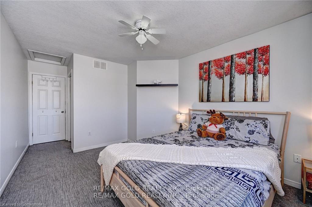 Photo 25 of 104 Edgemere Drive, Cambridge, Christopher-Champlain — HOMEH