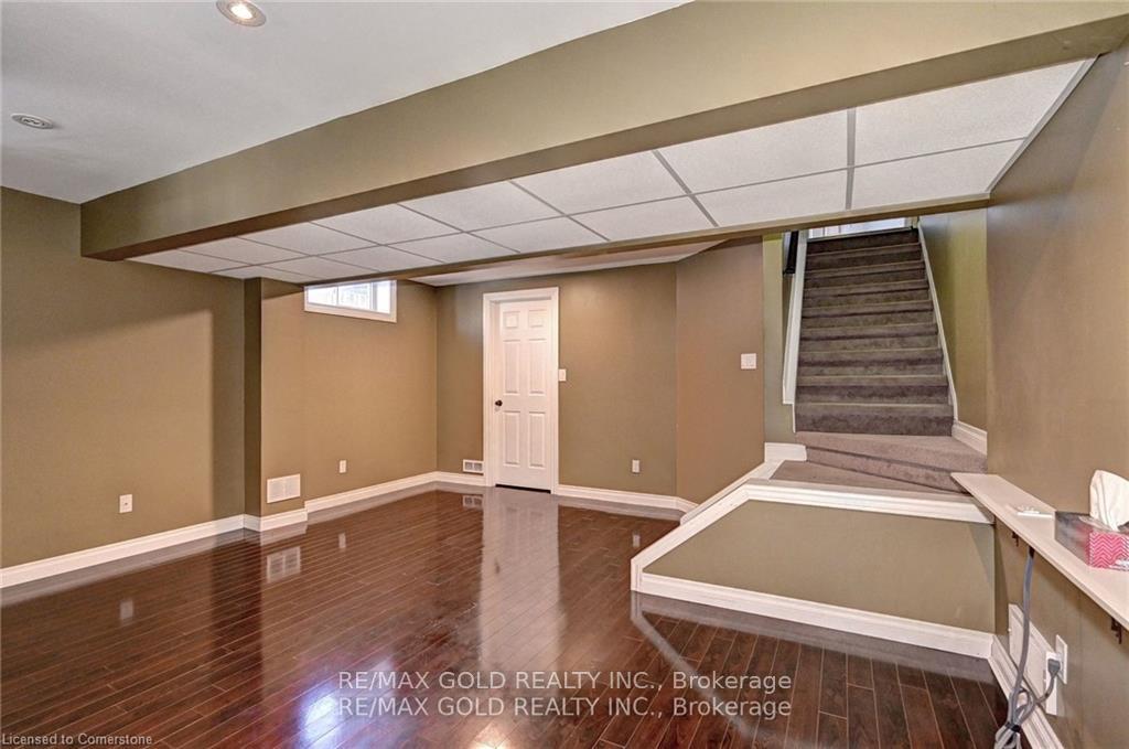 Photo 28 of 104 Edgemere Drive, Cambridge, Christopher-Champlain — HOMEH