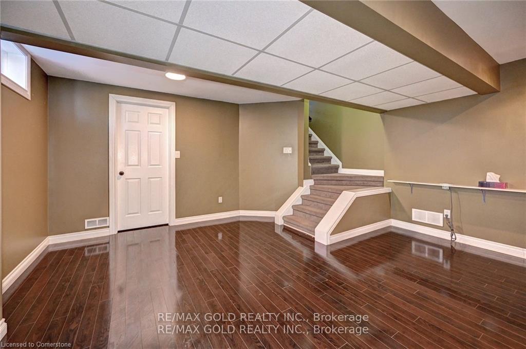 Photo 29 of 104 Edgemere Drive, Cambridge, Christopher-Champlain — HOMEH